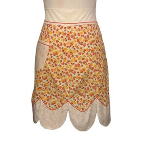 VINTAGE Unbranded/Handmade Women's Orange Gold & Cream Apron Kitchen Linens
